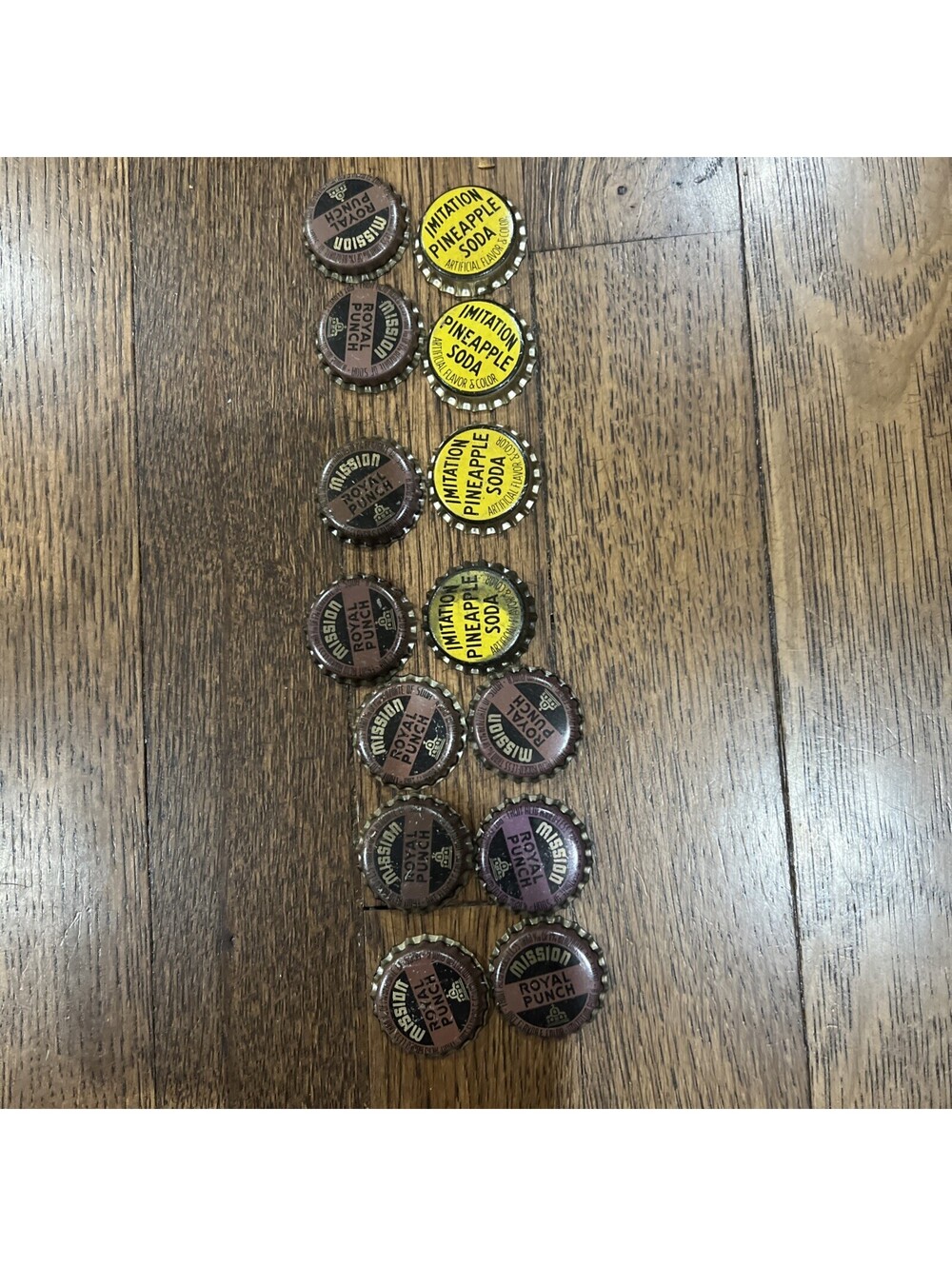 RARE Vintage NOS 14 soda bottle caps/cork lined. Uncrimped Mission/Pineapple